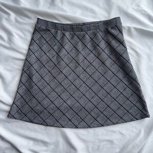 Black and White Plaid Skirt XS